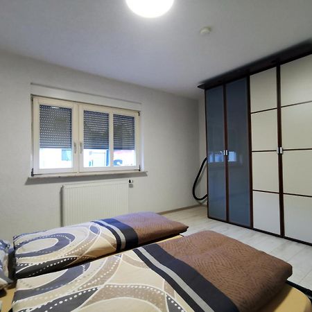 3 Zimmer Ferienwohnung Mit Eigenem Garten Trossingen Exterior photo